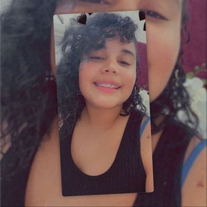 Meet your Posher, Elany